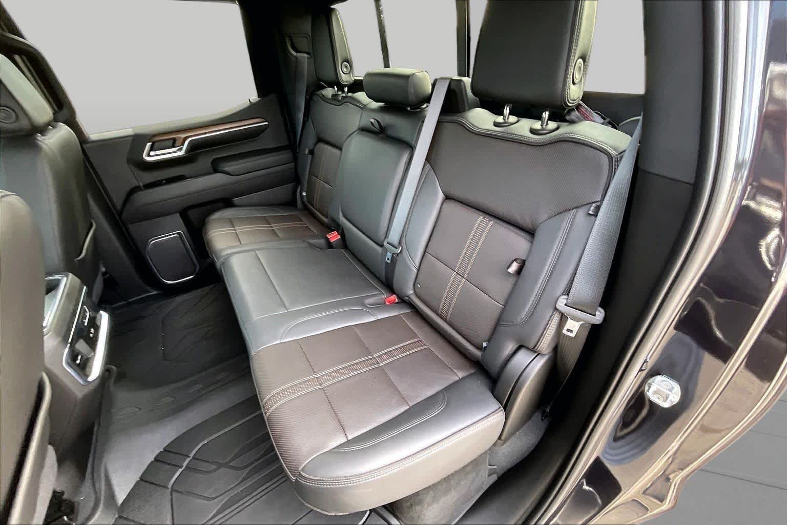 Used 2022 Dark Ash Metallic Chevrolet High Country image 21