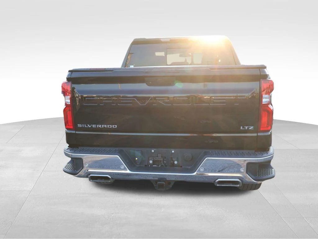 Used 2019 Black Chevrolet LTZ image 19