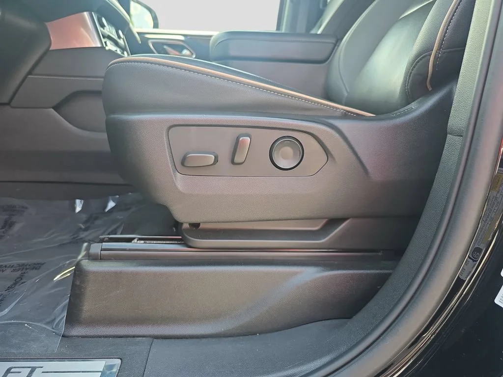 2024 Chevrolet Tahoe Premier - Photo 28