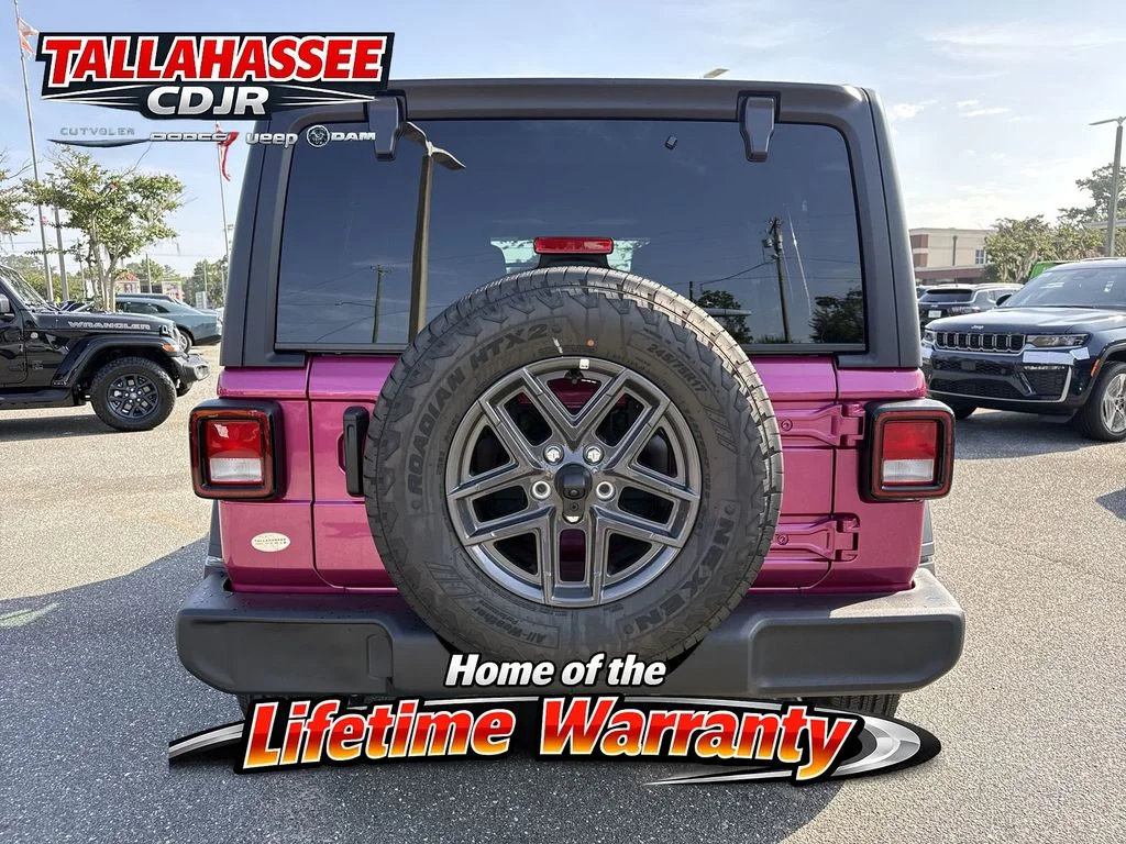 New 2026 Tuscadero Pearl-Coat Exterior Paint Jeep Sport S image 4