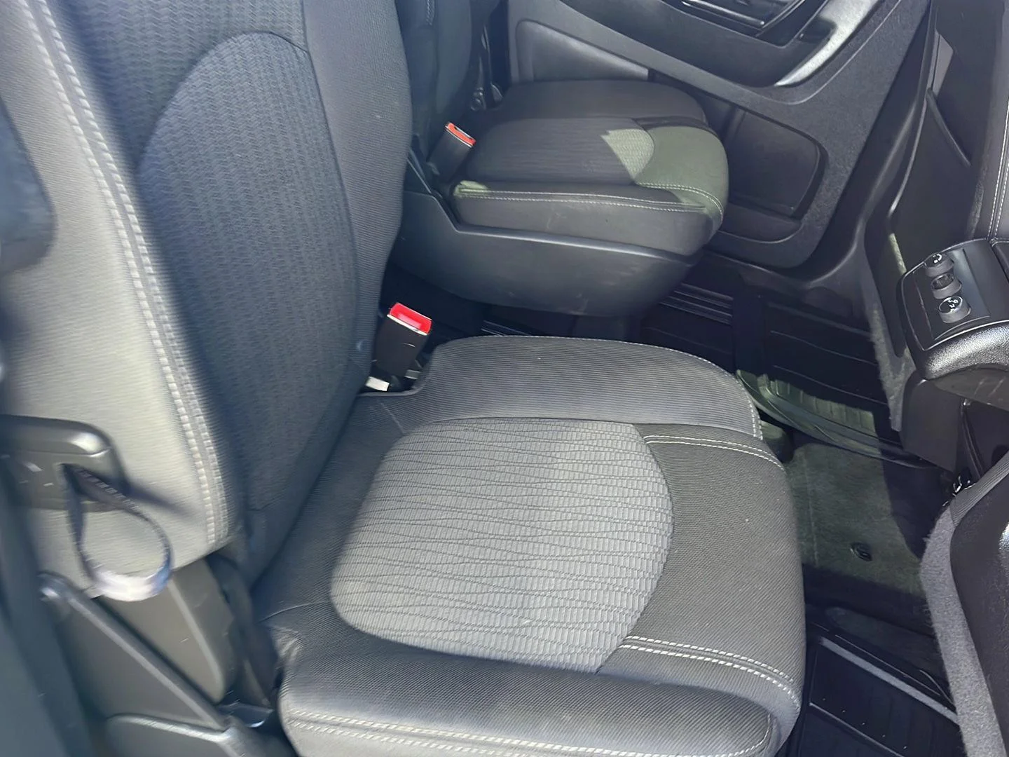 Used 2017 MOSAIC BLACK METALLIC Chevrolet LT image 24