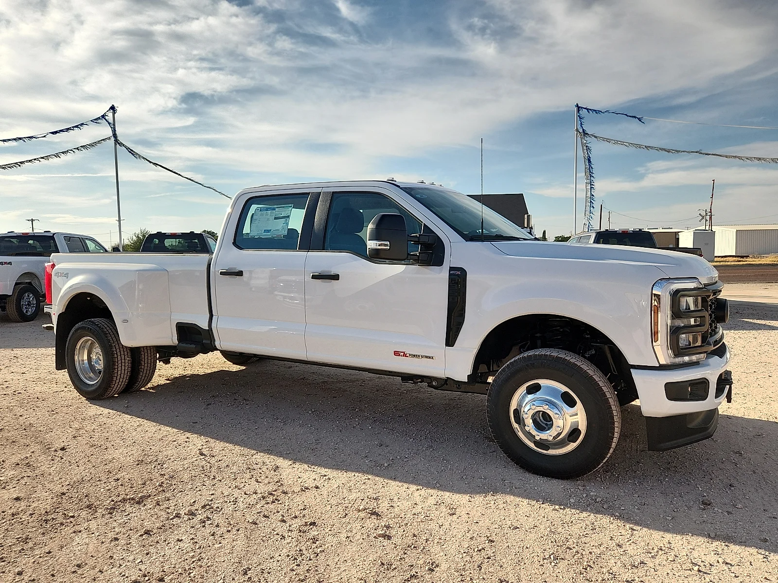 New 2027 Oxford White Ford XL image 8