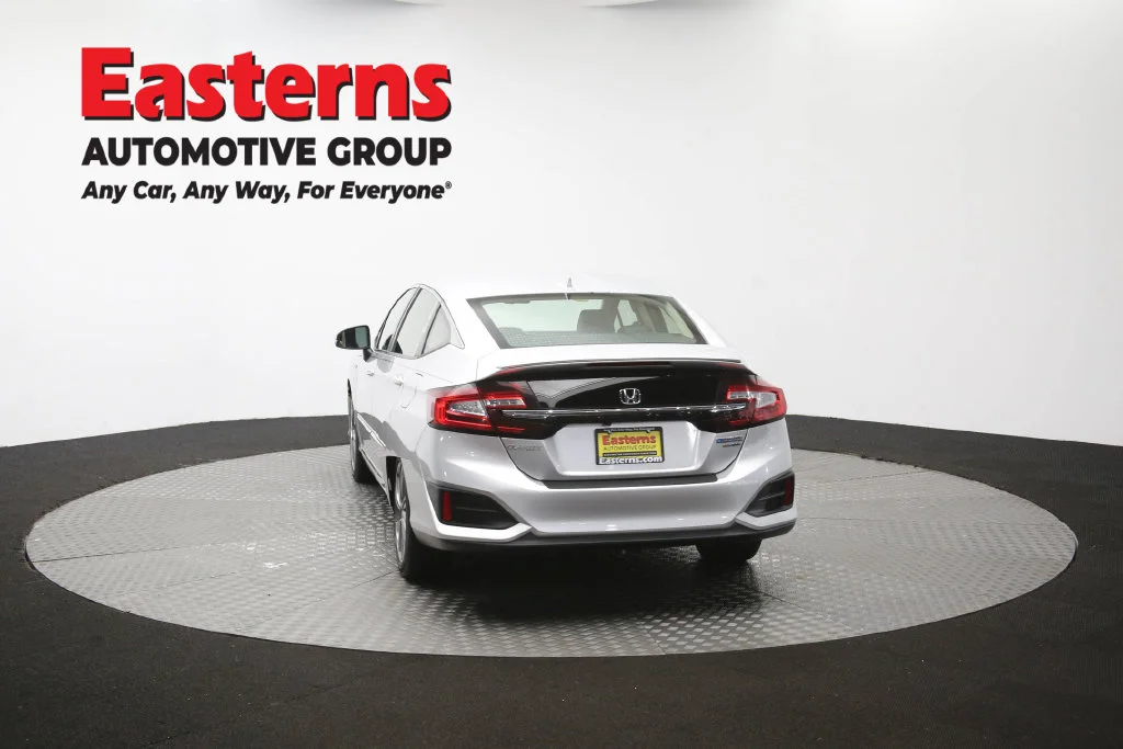 Used 2018 Silver Honda Touring image 65