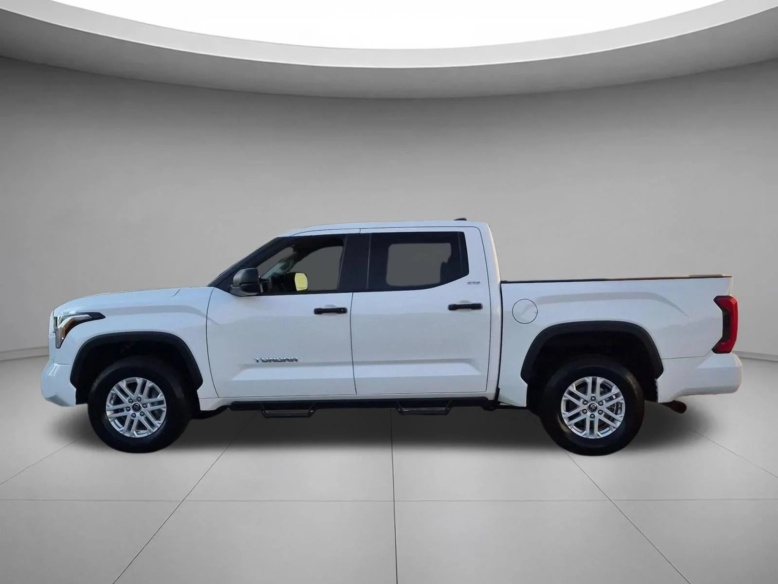 Used 2024 Ice Cap Toyota SR5 image 2