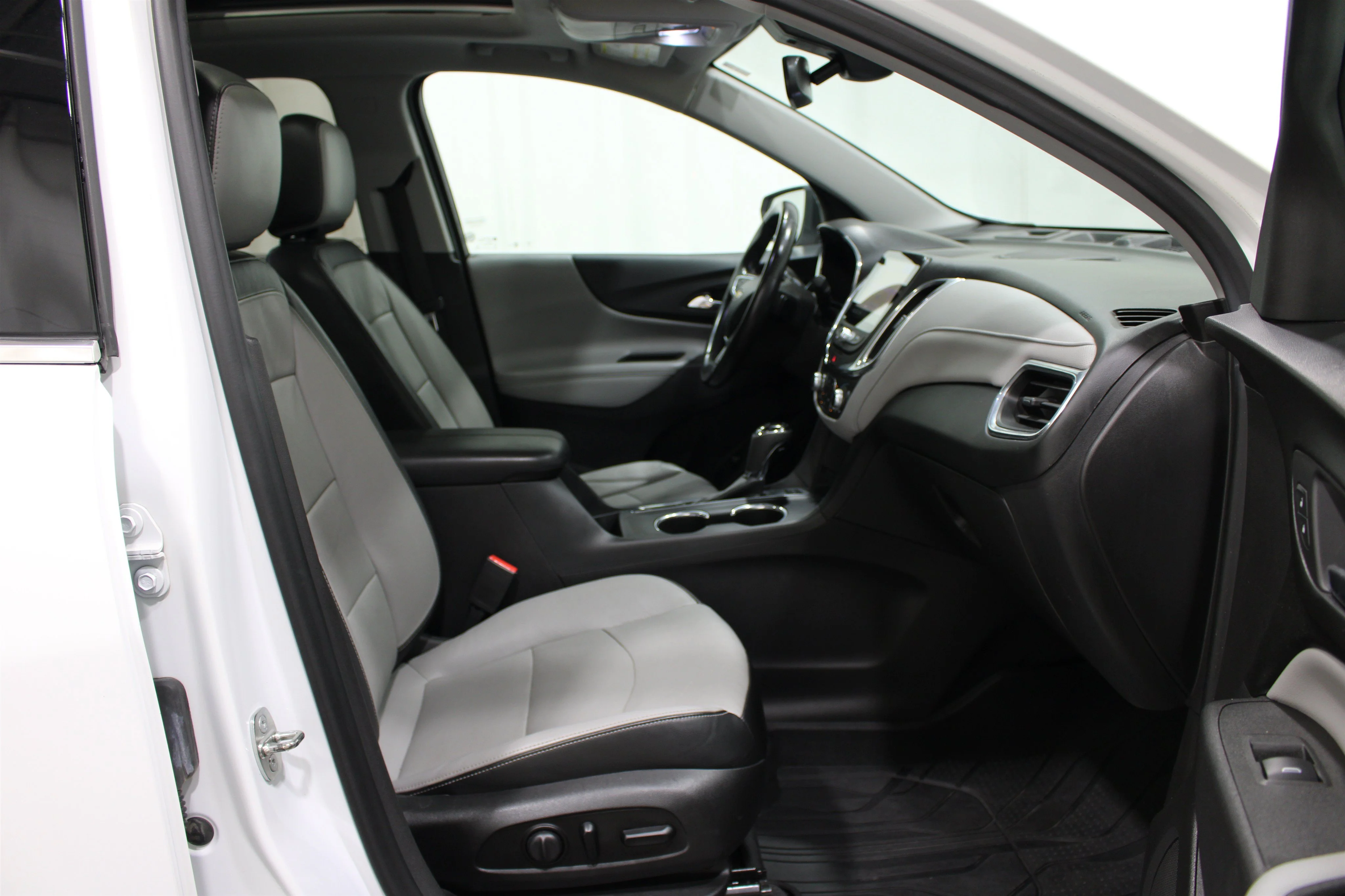 2020 Chevrolet Equinox Premier - Photo 28
