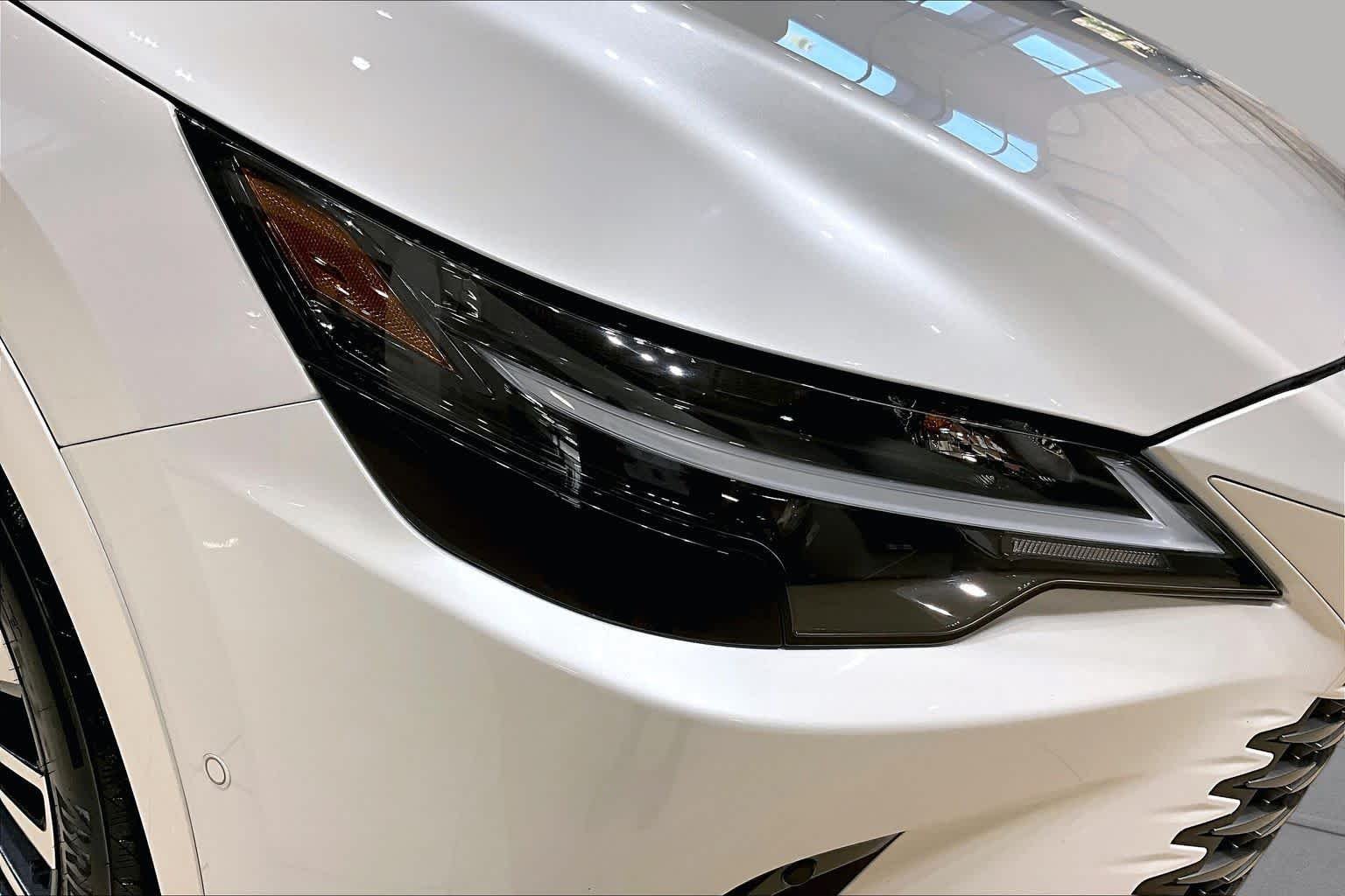 Certified Used 2025 Eminent White Pearl Lexus Premium Plus image 26
