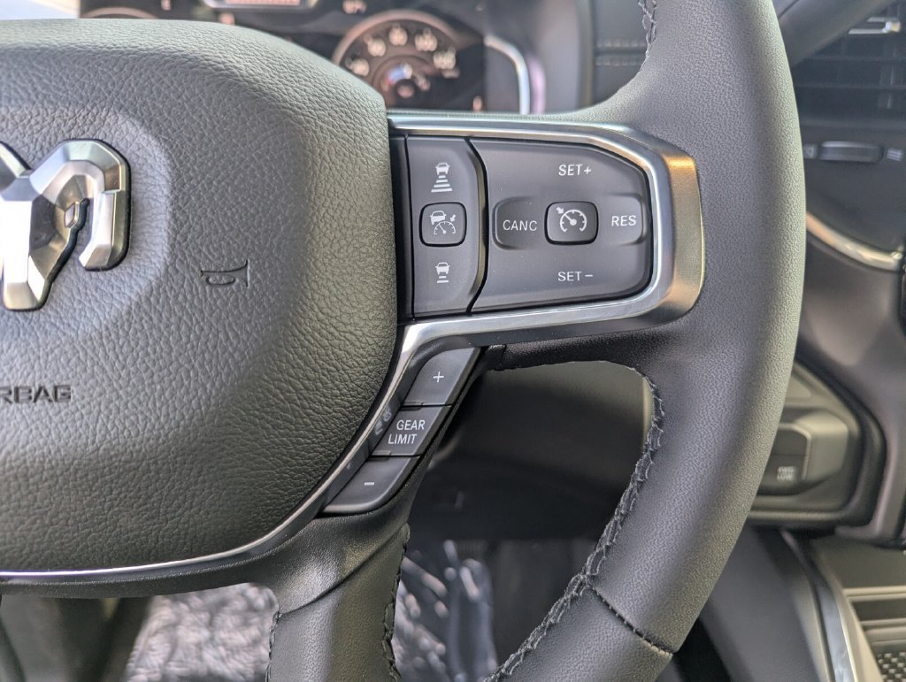 2026 RAM 3500 Laramie - Photo 19