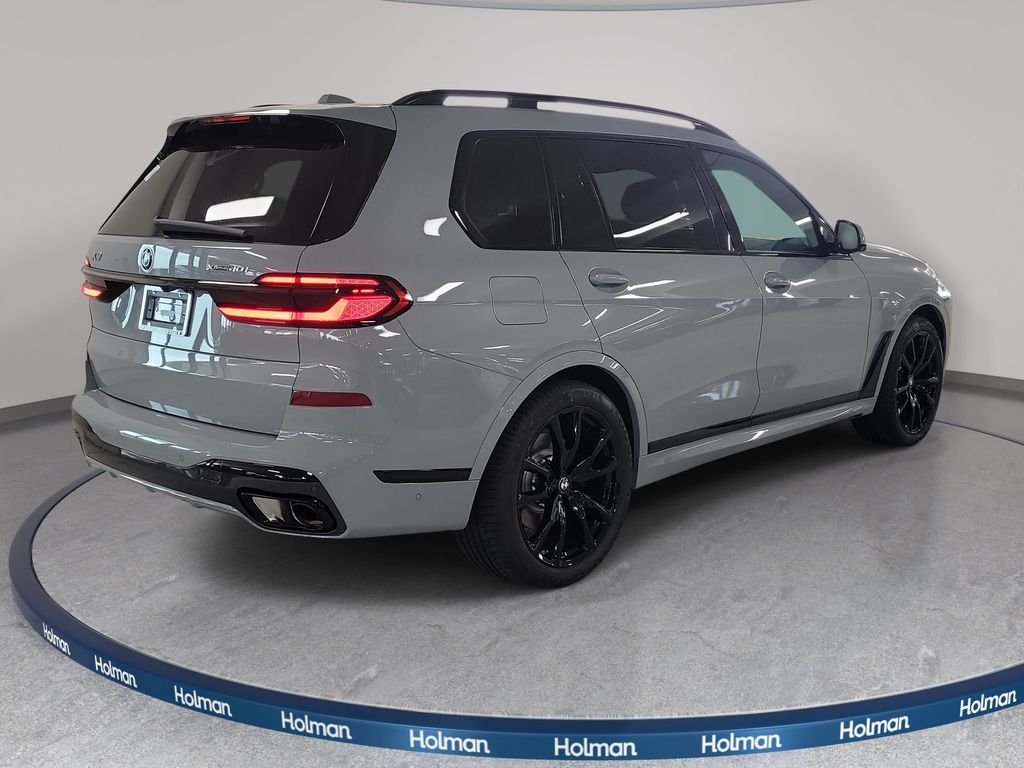 New 2027 Brooklyn Grey Metallic BMW xDrive40i image 4