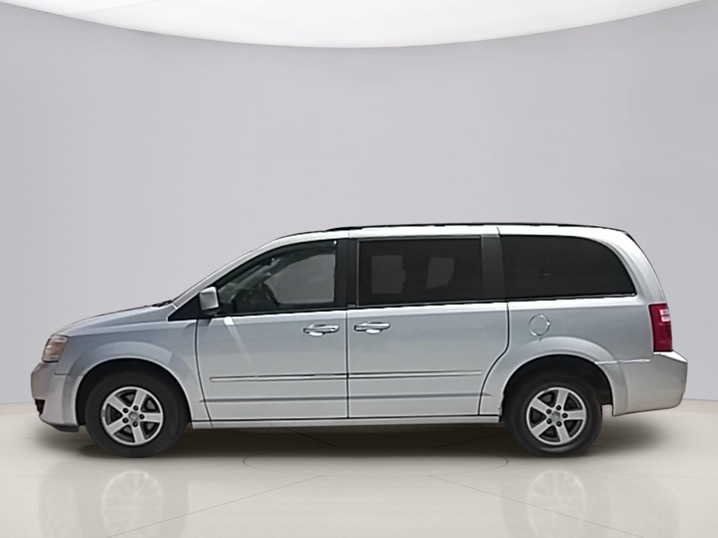 Used 2010 Silver Dodge SXT image 2