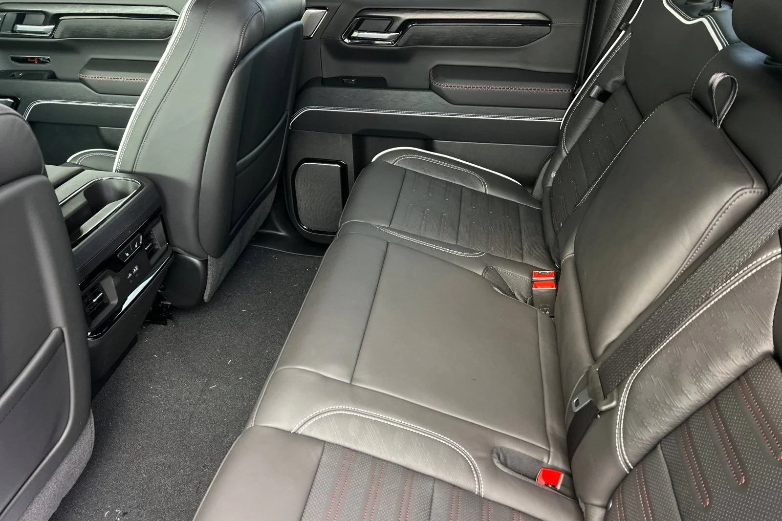 2026 GMC Sierra 1500 AT4X - Photo 11