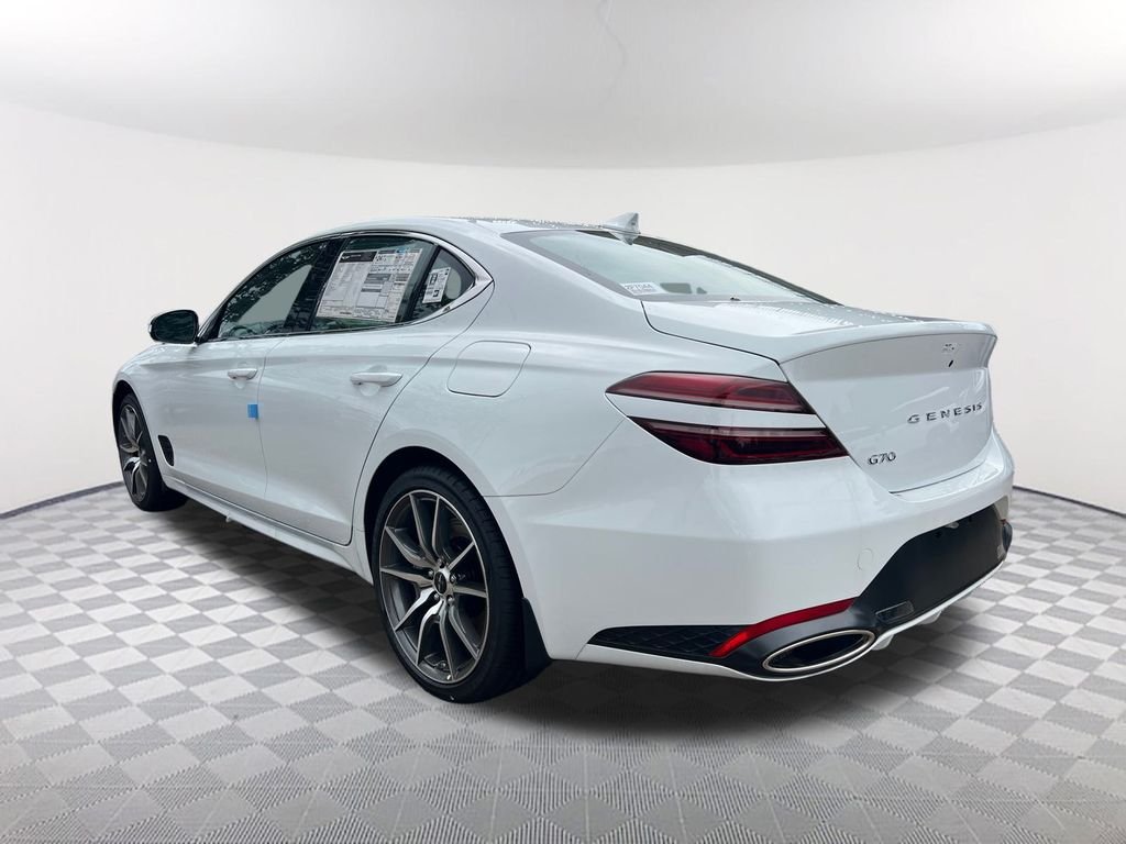 2026 GENESIS G70 Standard - Photo 7
