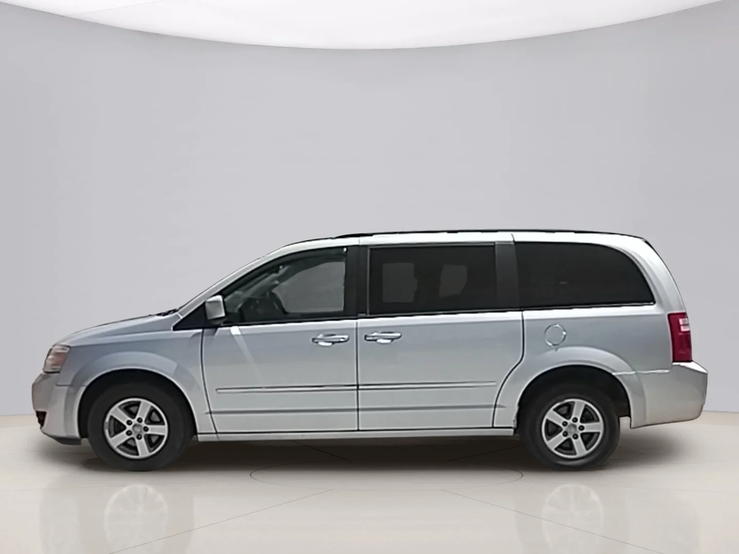 Used 2010 Silver Dodge SXT image 2