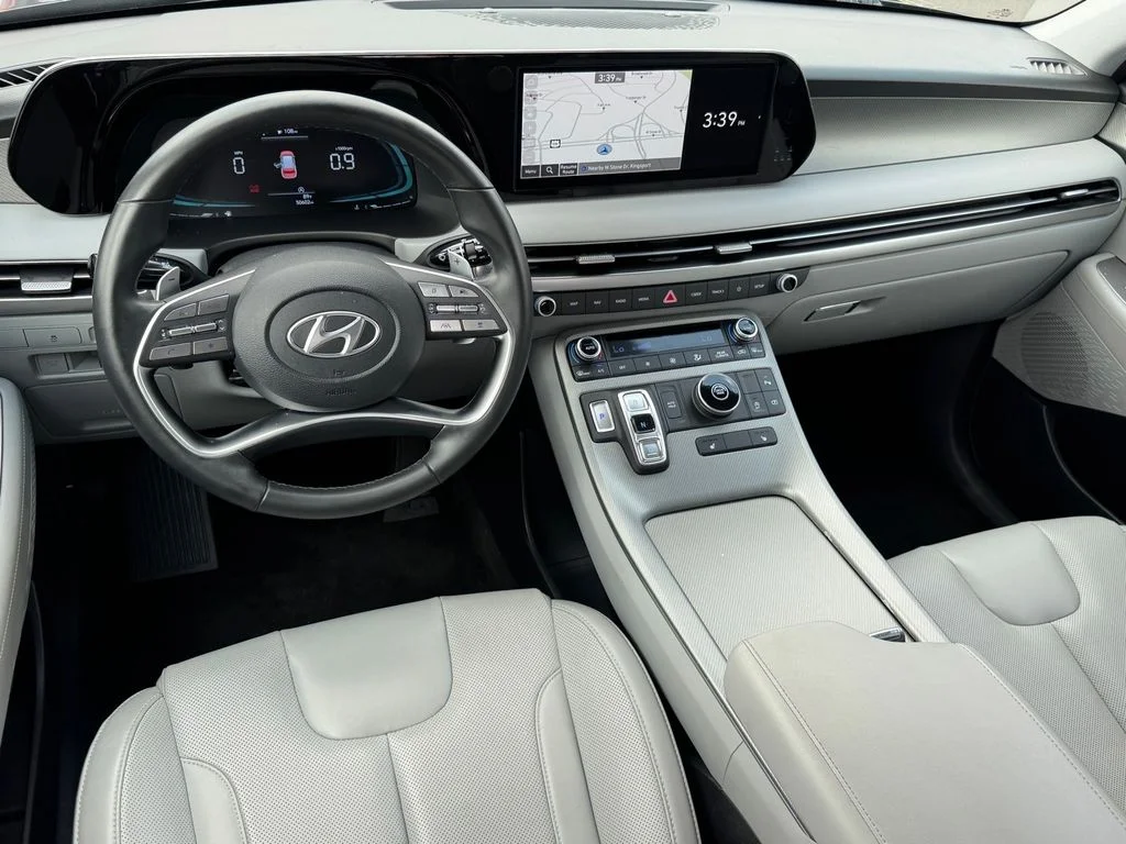 Used 2024 Gray Hyundai SEL image 14