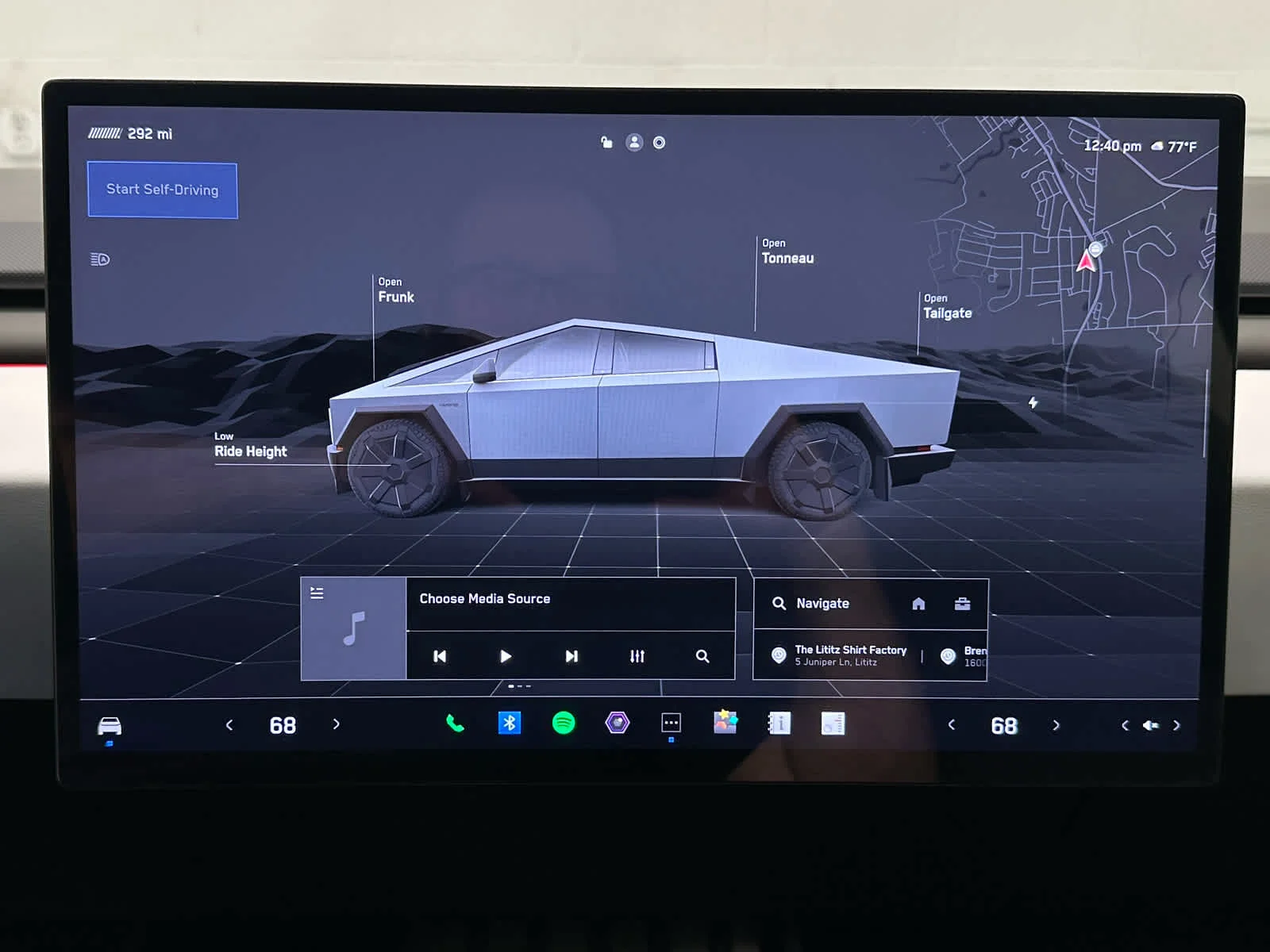 2024 Tesla Cybertruck Base - Photo 26