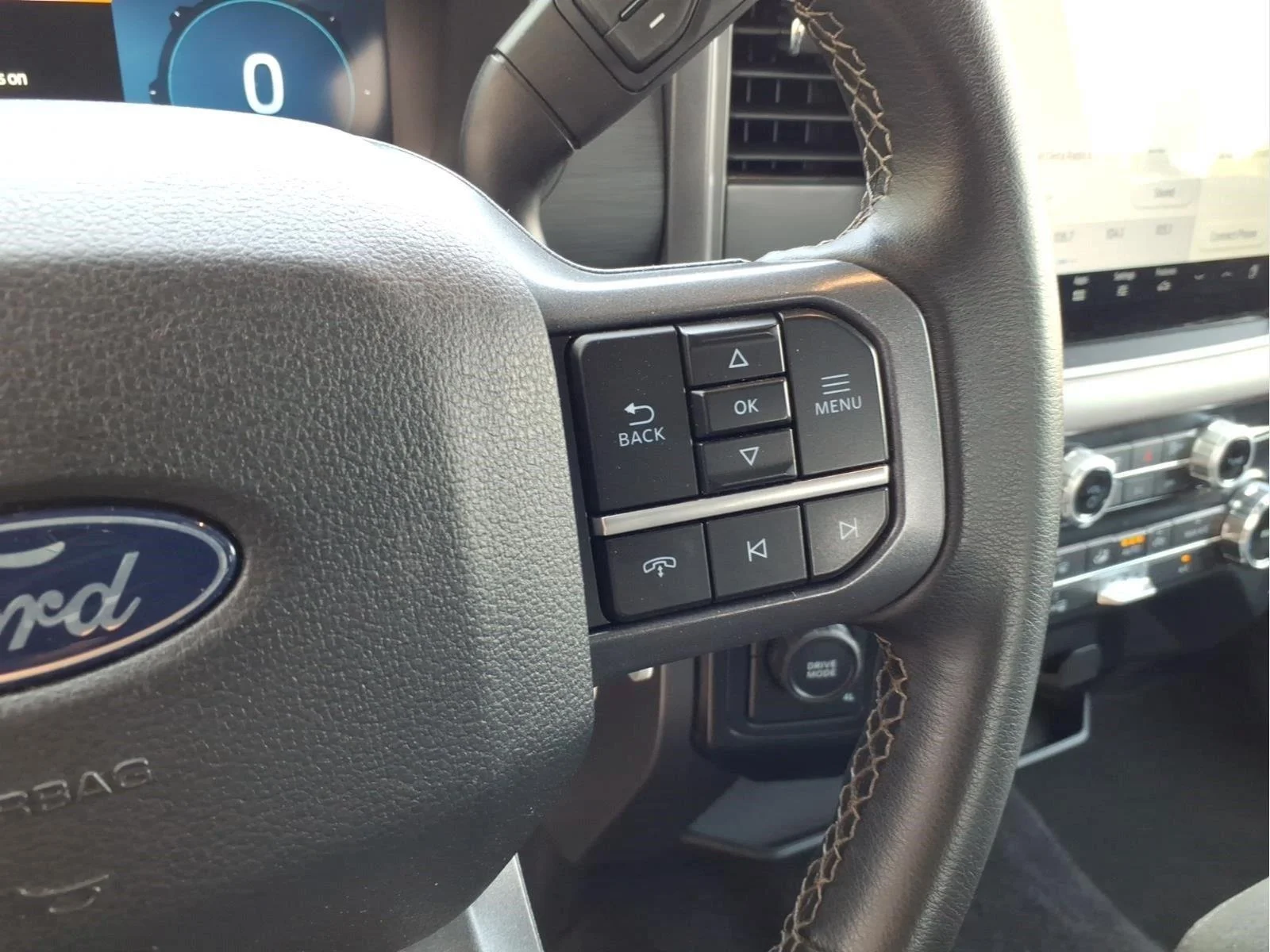 Used 2025  Ford XLT image 20