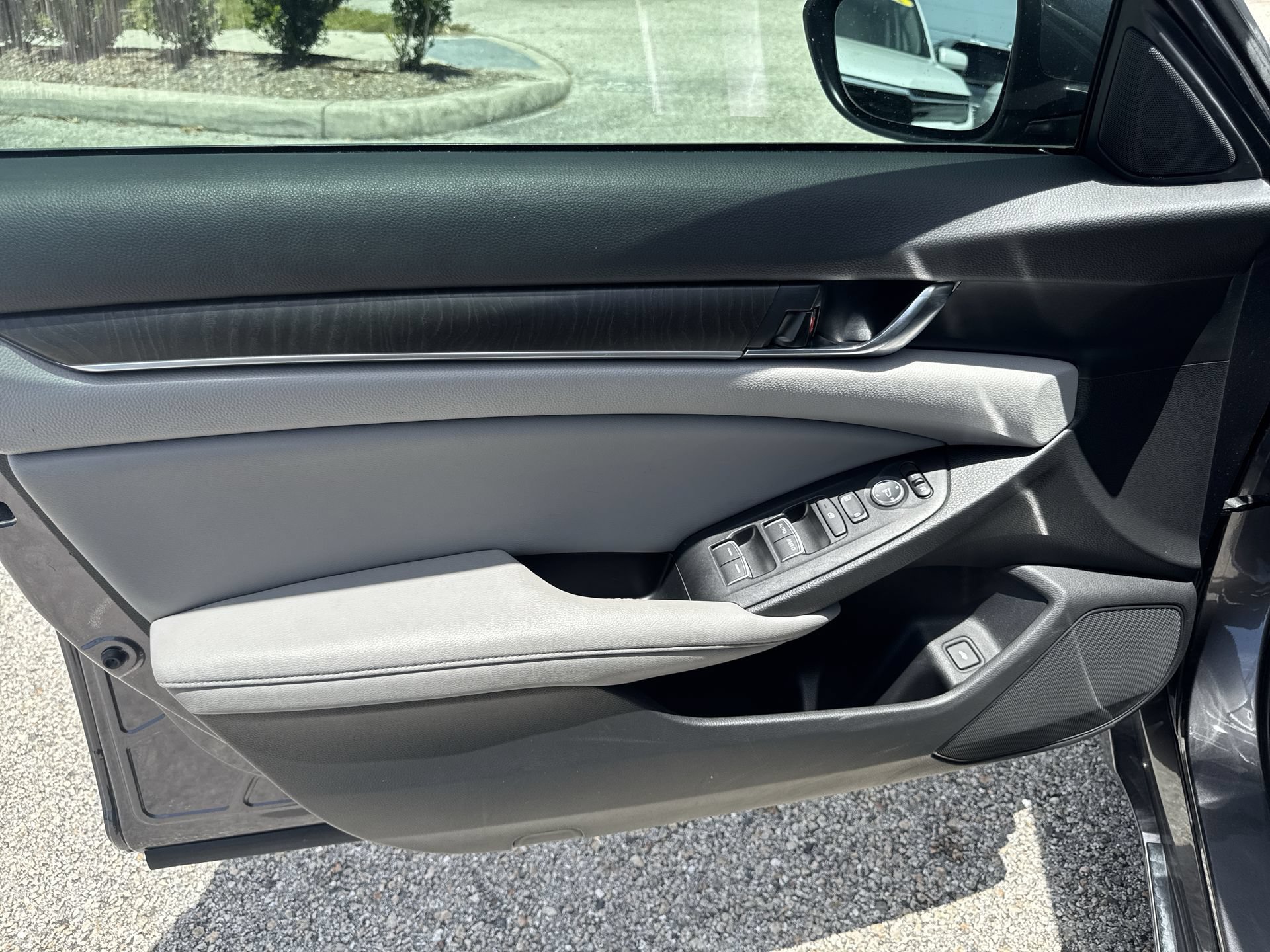Used 2018 Modern Steel Metallic Honda EX 1.5T image 19