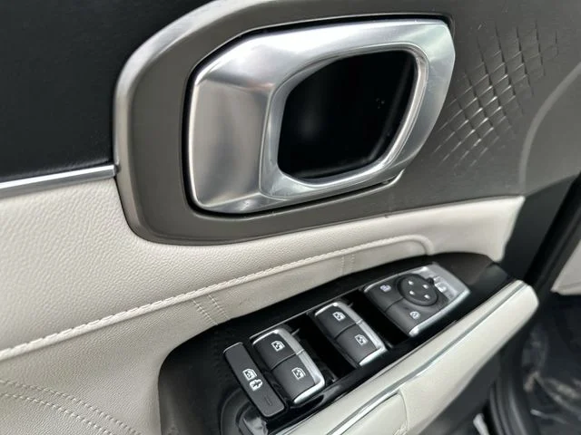 2022 Kia Sorento SX - Photo 17