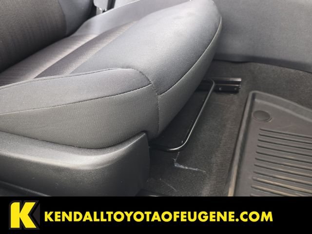 Used 2022 White Nissan 2.5 SV image 29