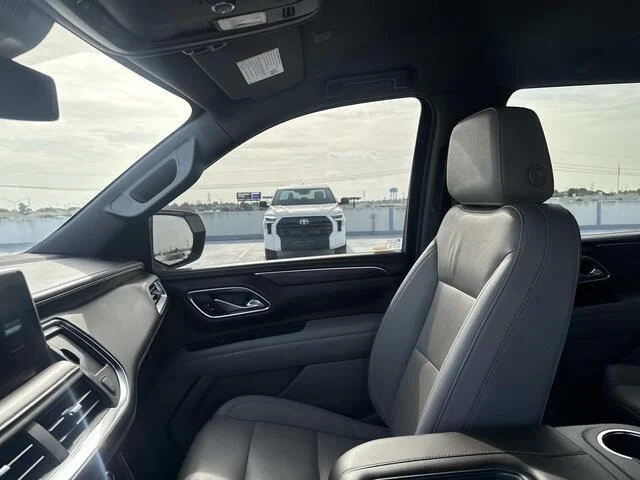 Used 2024 Summit White Chevrolet LT image 15