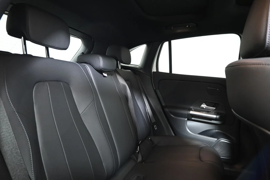 New 2026 White Mercedes-Benz GLA 250 image 30