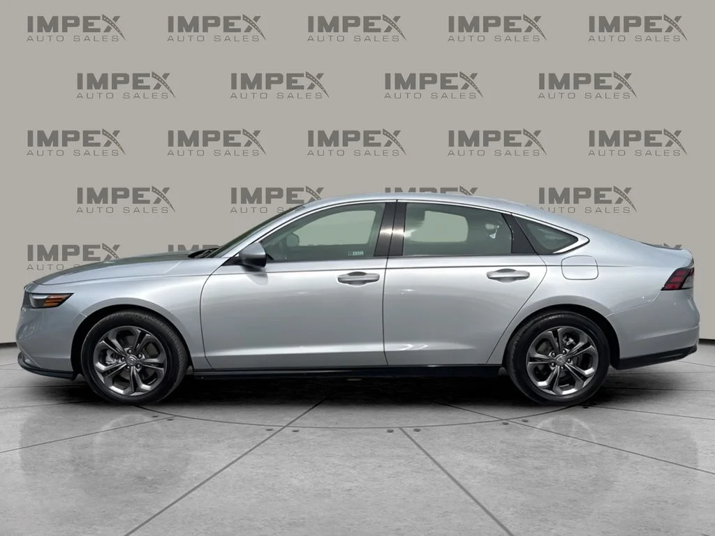 Used 2025 Gray Honda EX-L image 2