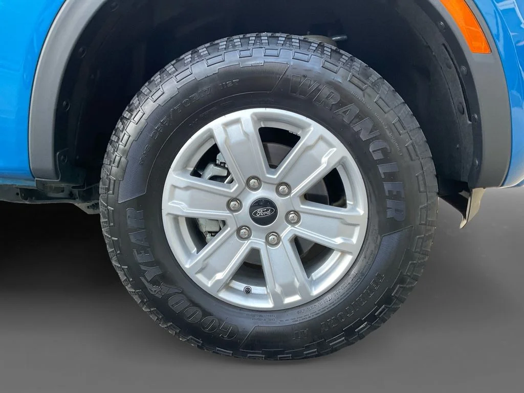 Used 2025 Blue Ford XL image 16