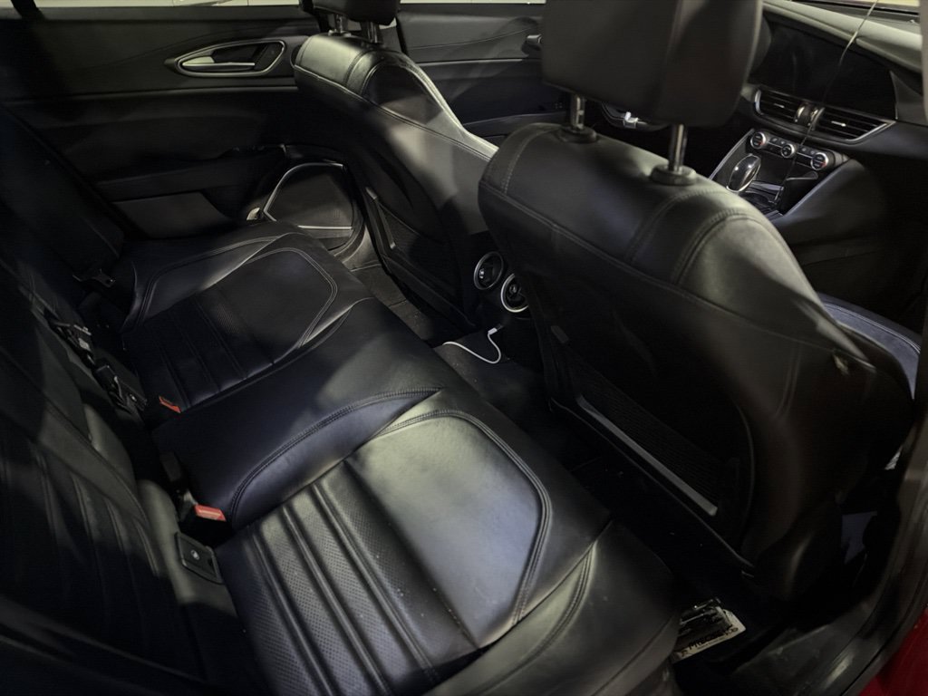Used 2017 Red Alfa Romeo Ti image 15