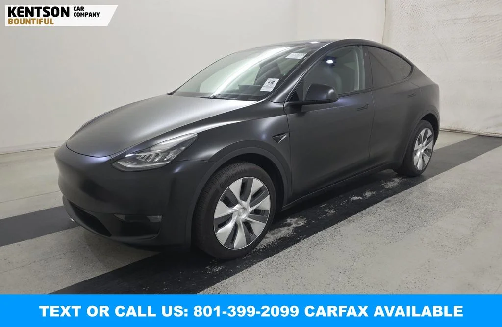 2023 Tesla Model Y Long Range Dual Motor All-Wheel Drive's photo