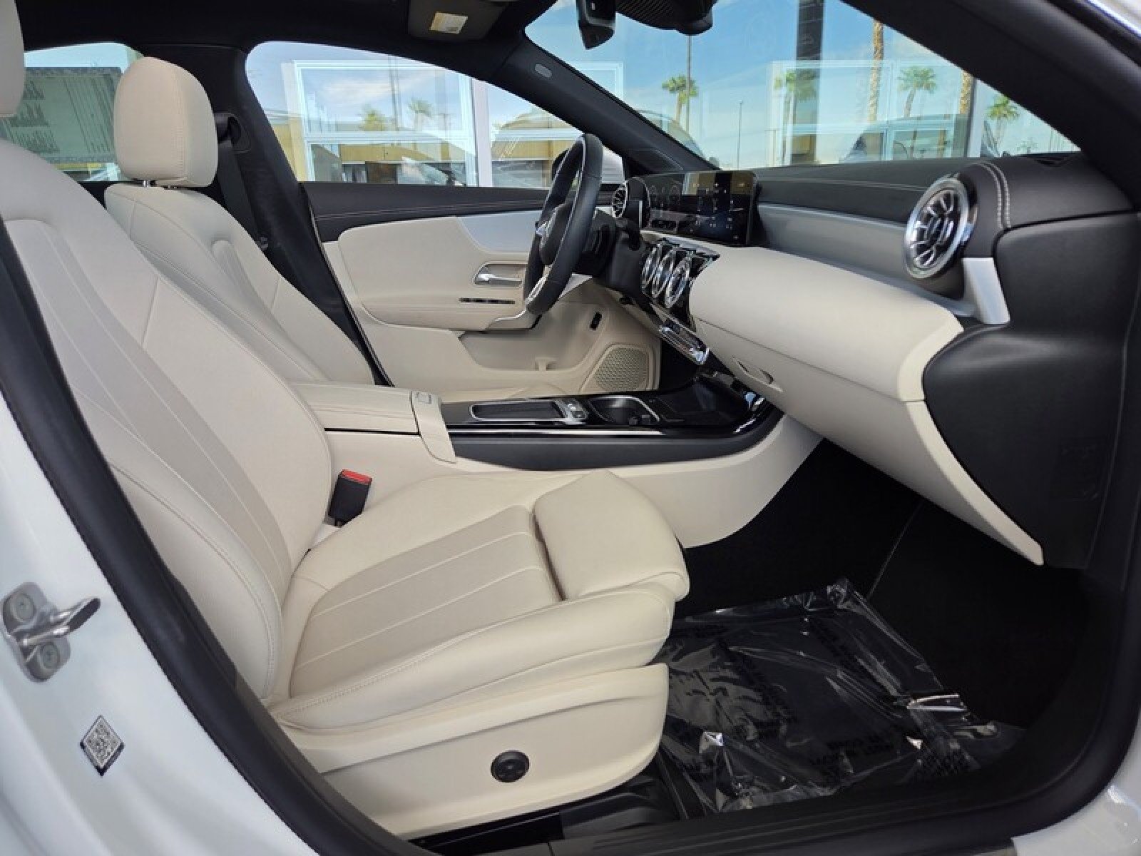 Certified Used 2024 Polar White Mercedes-Benz CLA 250 image 19