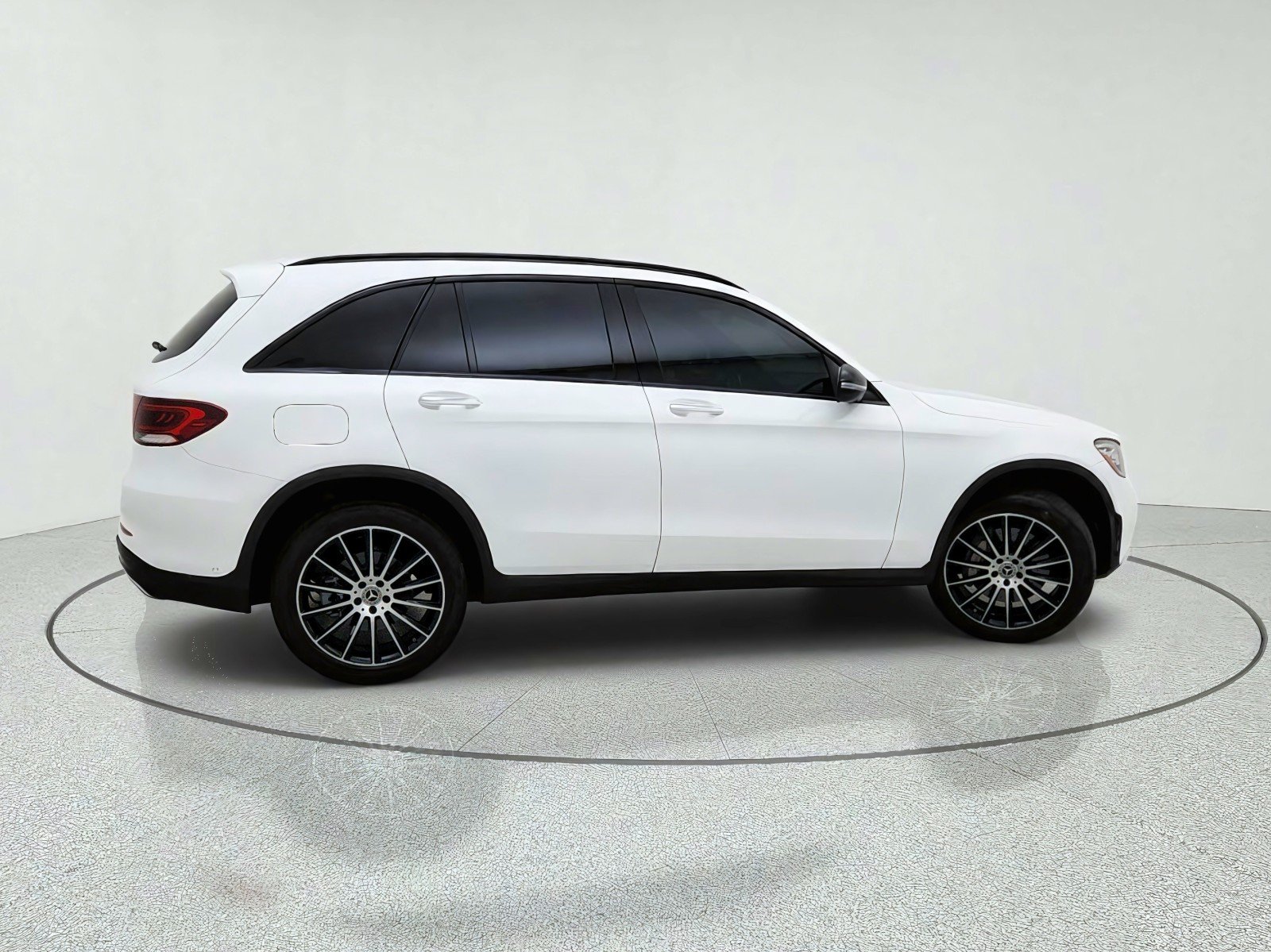 Certified Used 2022 Polar White Mercedes-Benz GLC 300 image 7