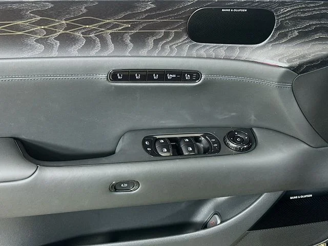 New 2026 Black Genesis 3.5T e-SC image 11