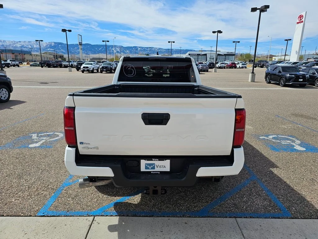 2026 Toyota Tacoma SR5 - Photo 6