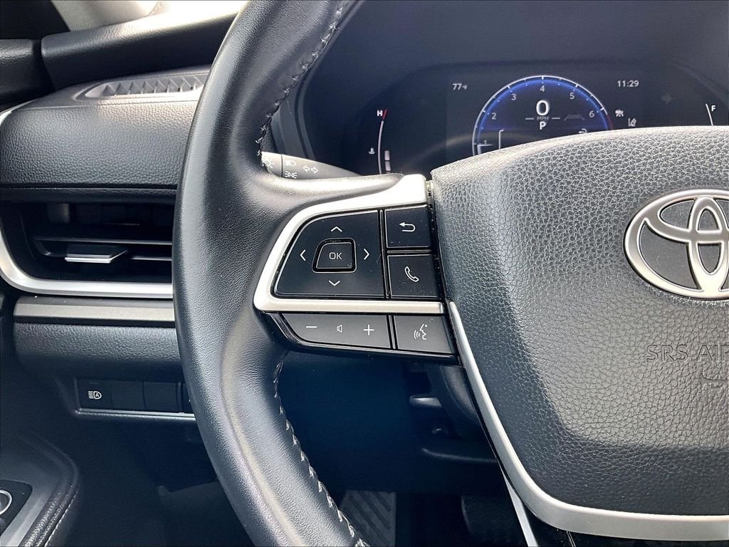 Used 2025 White Toyota XLE image 24