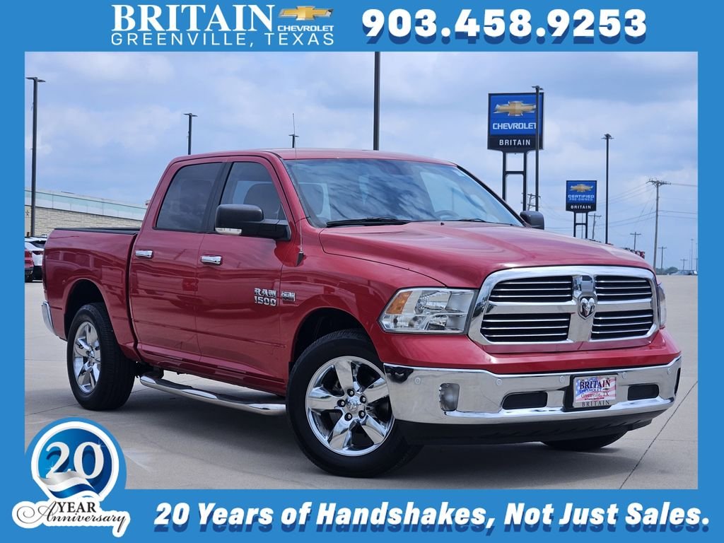 2016 RAM 1500 Lone Star 4x4 Crew Cab 5'7's photo