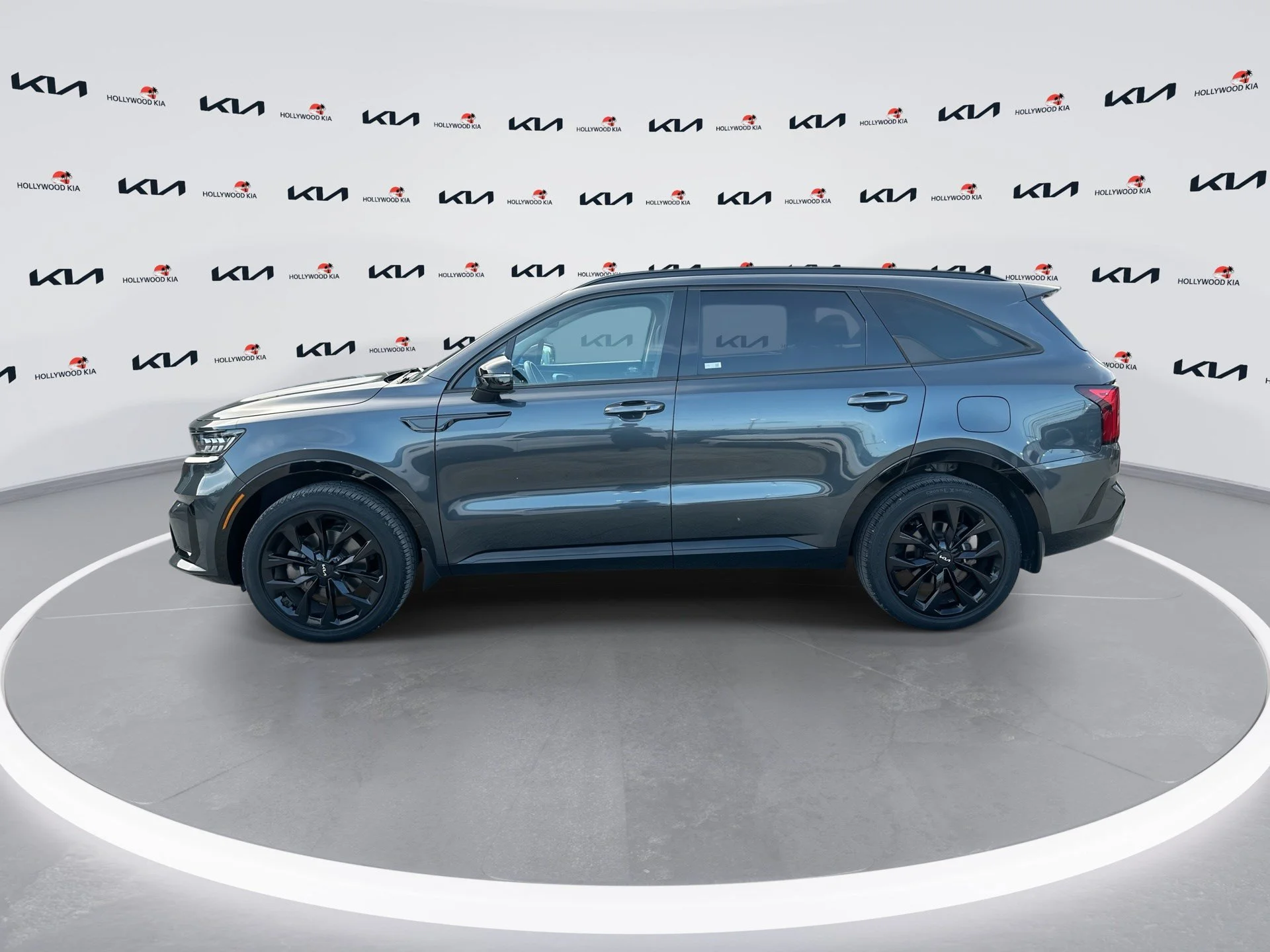 Certified Used 2023 Gravity Grey Kia SX image 5