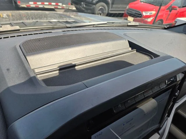 Certified Used 2024 Gray Metallic Ford XLT image 7
