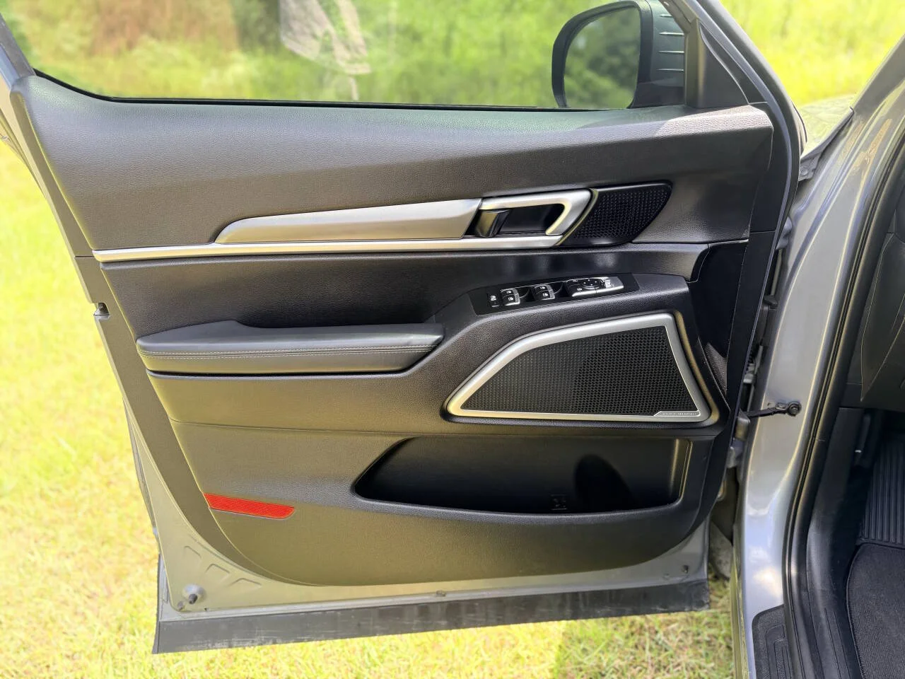 Used 2022 Gray Kia S 4dr SUV image 27