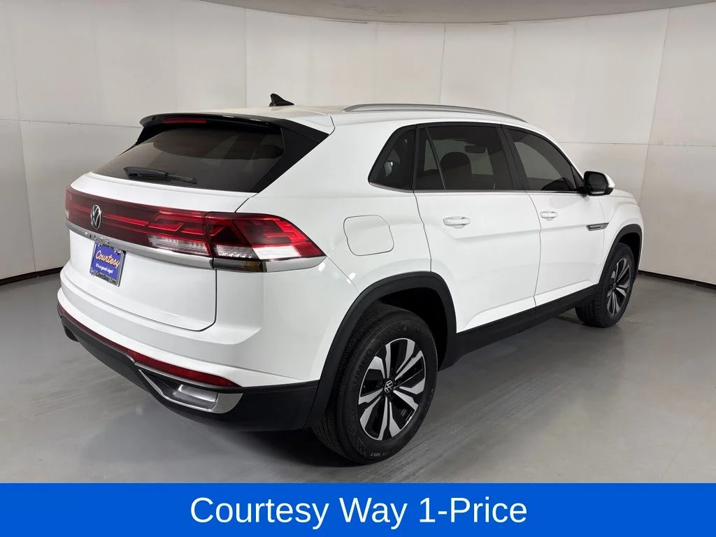 Used 2024 White Volkswagen 2.0T SE image 11