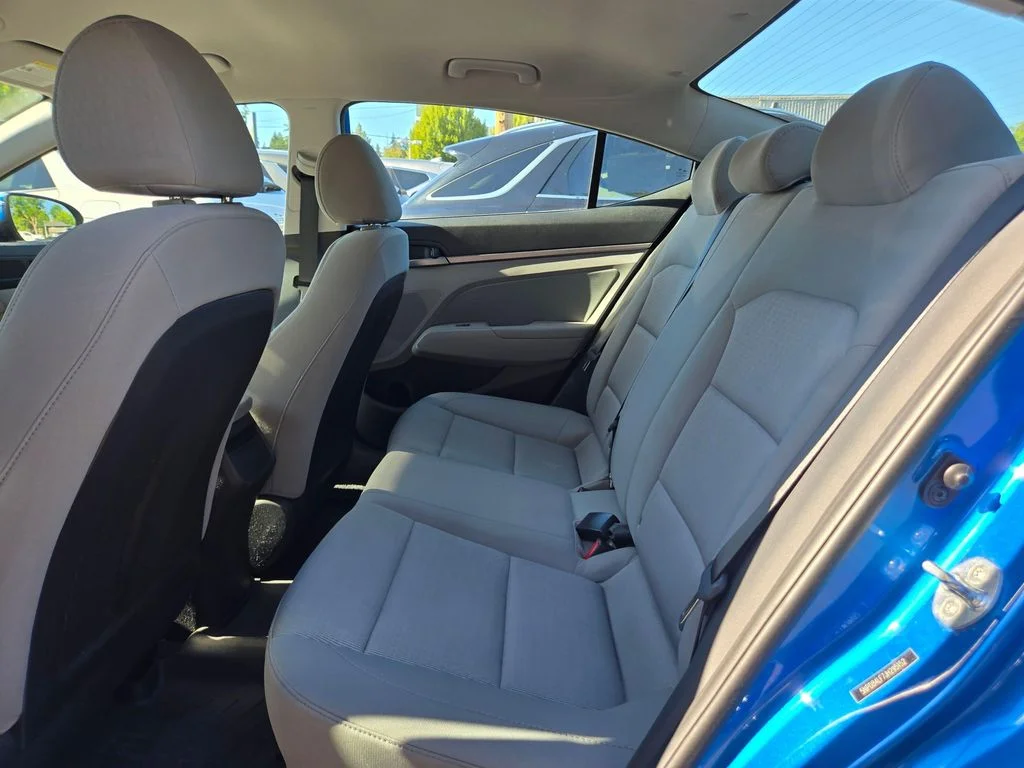 Used 2018 Electric Blue Hyundai SEL image 16