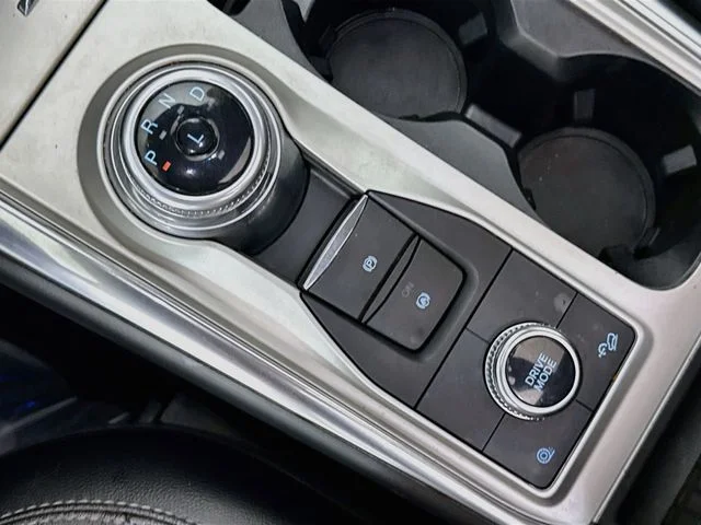 Used 2022 Gray Metallic Ford Limited image 17