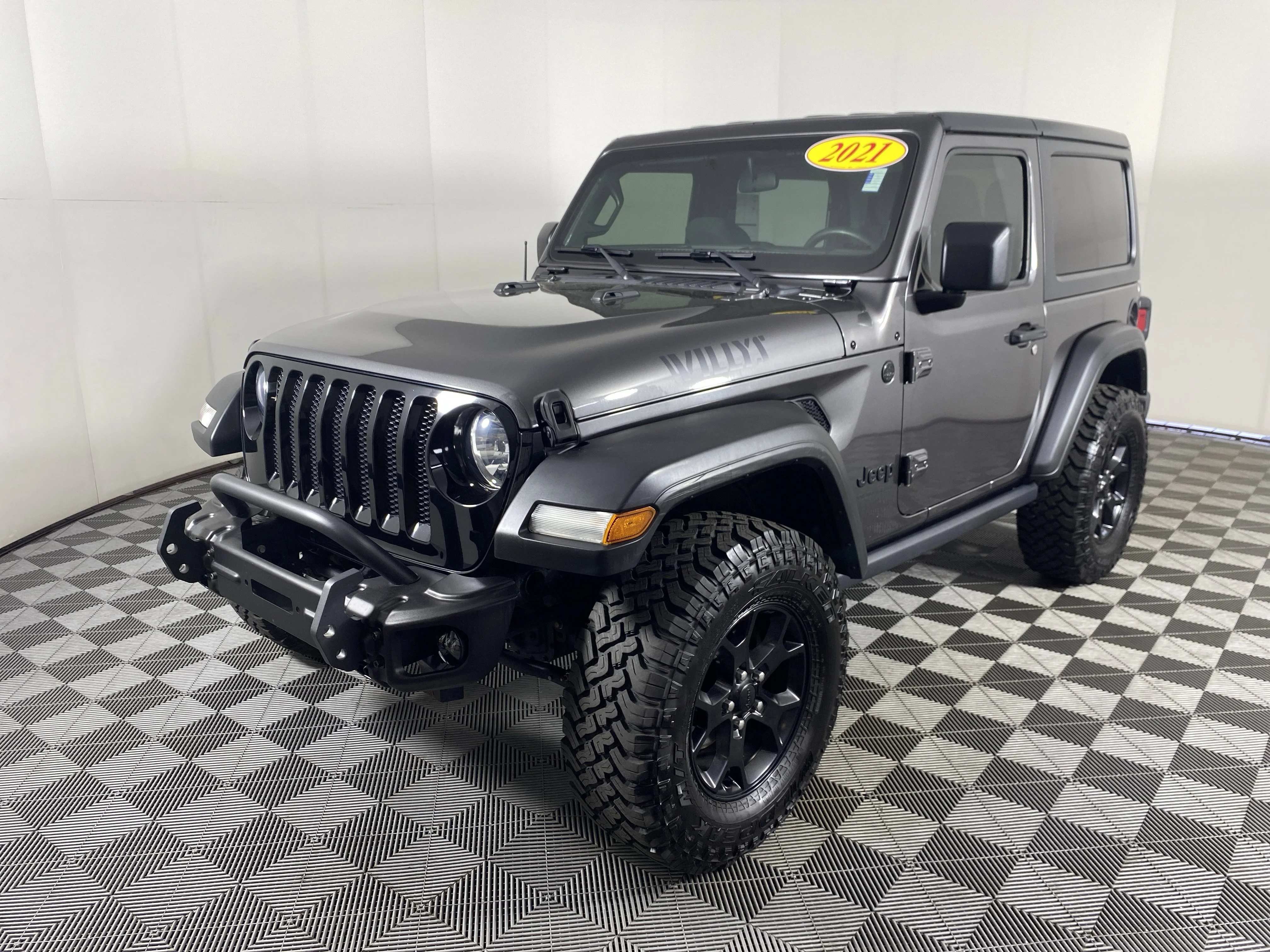 Used 2021 Granite Crystal Metallic Clearcoat Jeep Willys Sport image 9