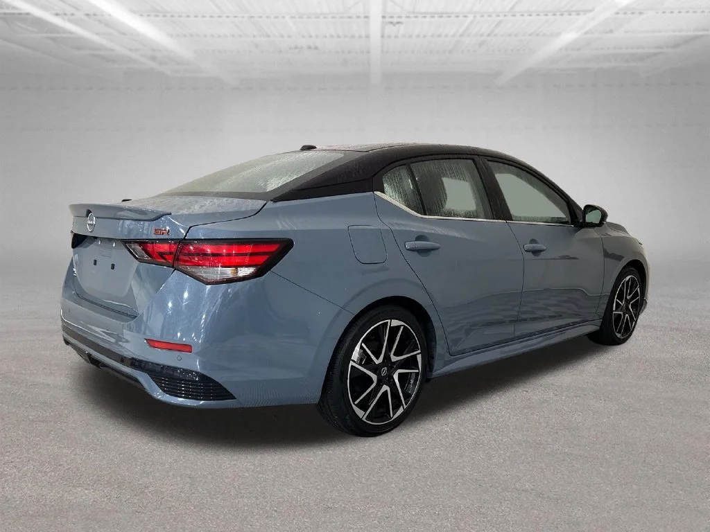 Used 2024 Gray Nissan SR image 5