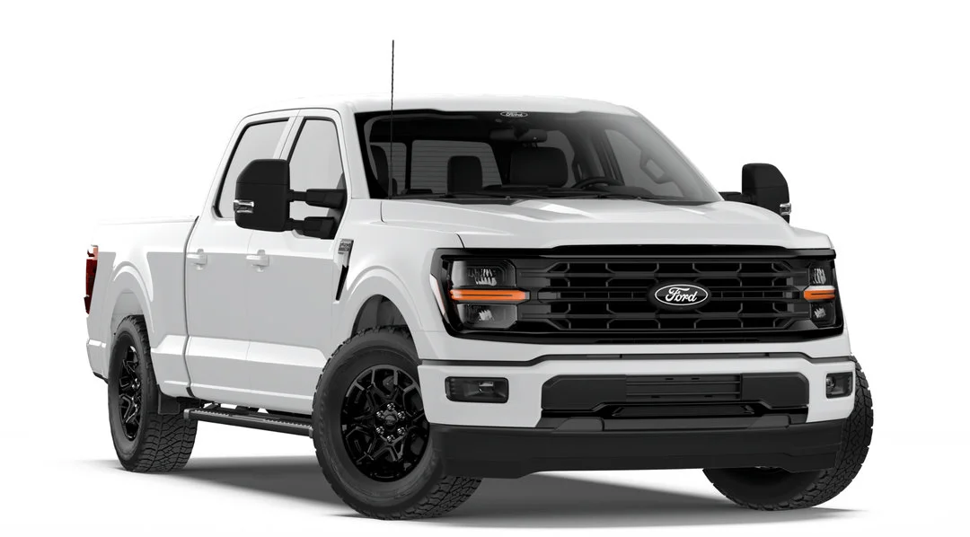 New 2026 Oxford White Ford XLT image 4