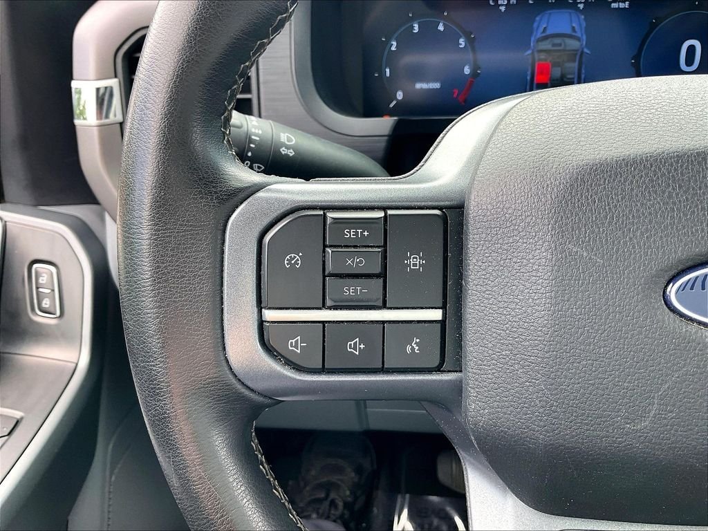 Used 2024 Oxford White Ford XLT image 21