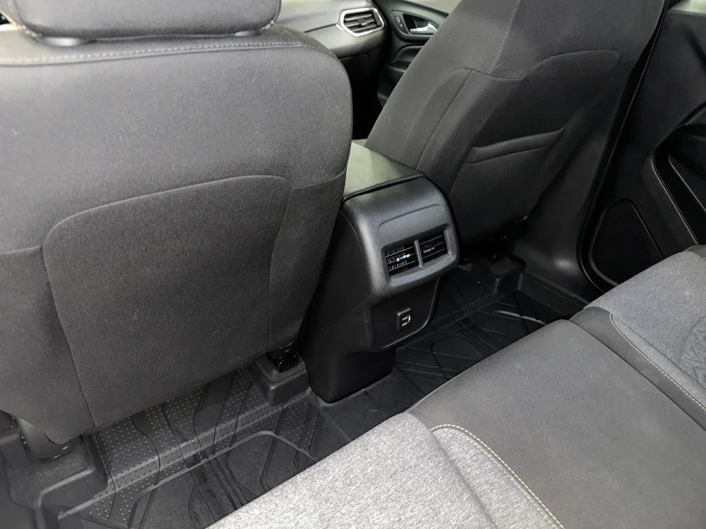 2024 Chevrolet Equinox LT - Photo 20