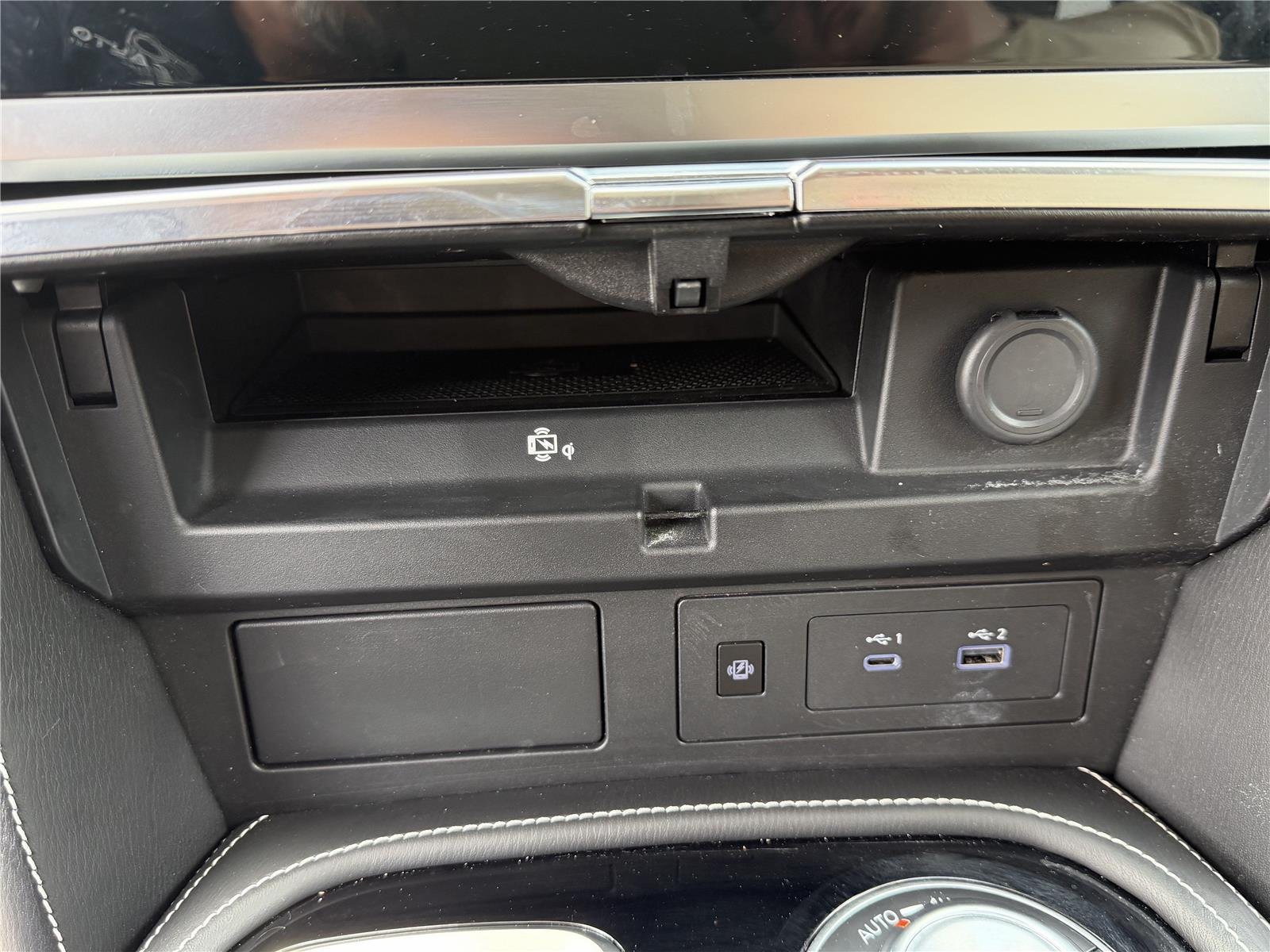 Certified Used 2024 Anthracite Gray INFINITI Premium Select image 9