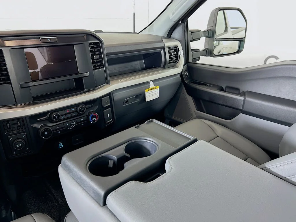 New 2026 Oxford White Ford XL image 24