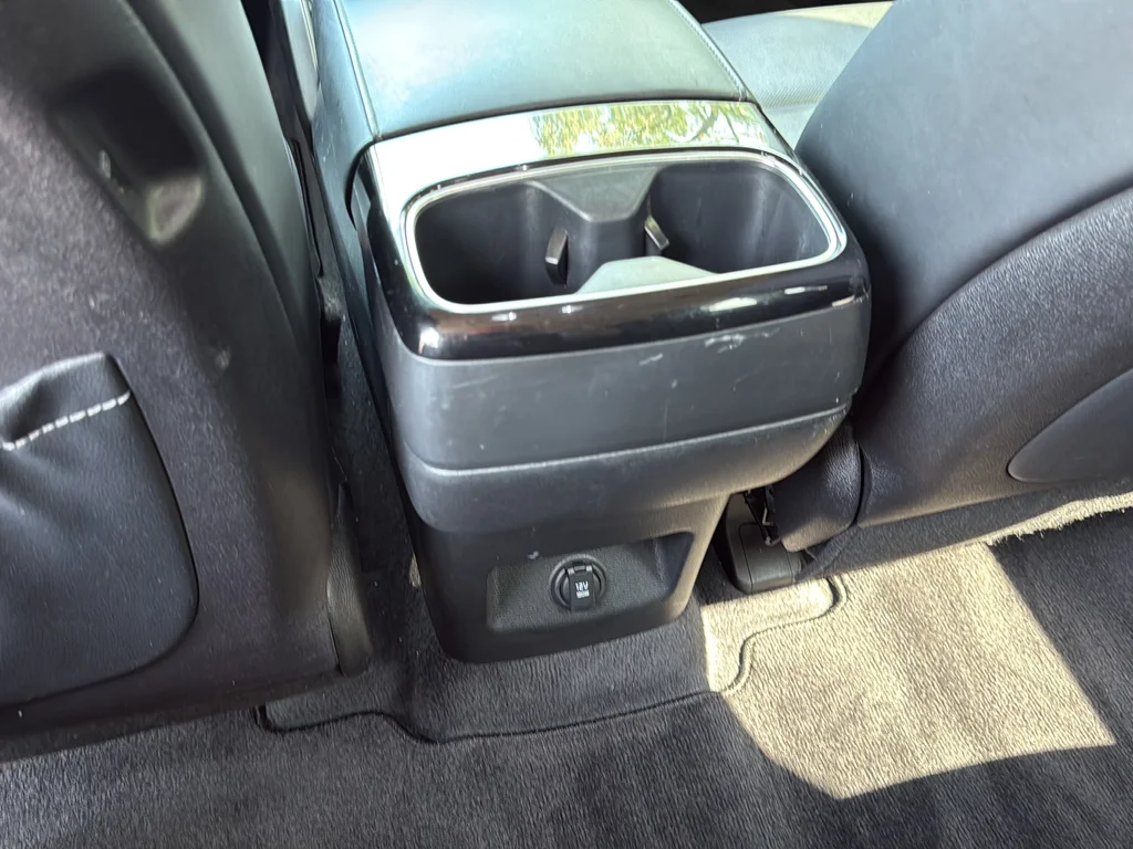 Certified Used 2025 Green Kia S image 39