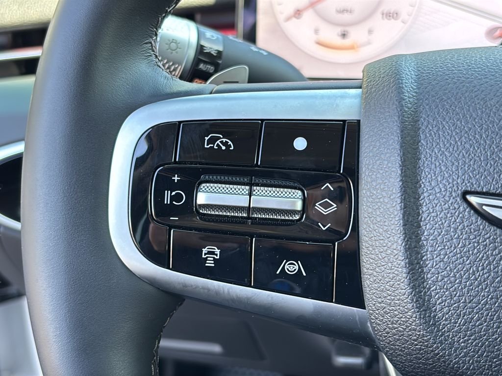 2026 GENESIS GV70 Standard - Photo 22