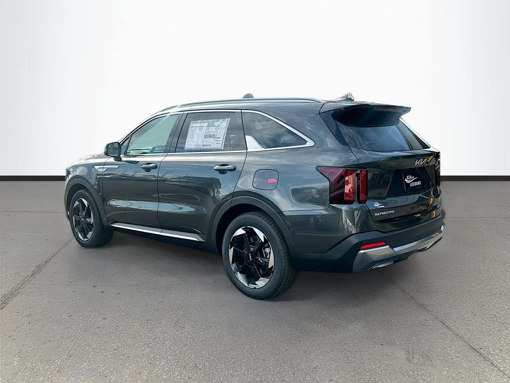 New 2026 Interstellar Gray Kia EX image 5